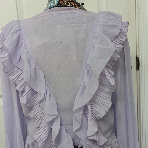 Strut and bone los Angeles lavender long sleeve ruffle shirt - Picture 4 of 7